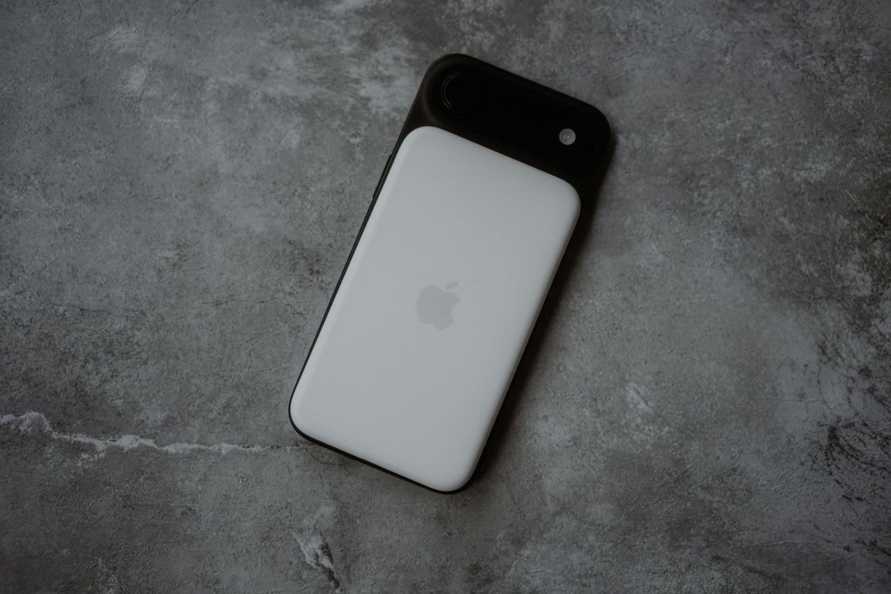 Сравнение iPhone 15 и iPhone 14: стоит ли обновляться в 2025 году